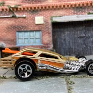 Loose Hot Wheels Surf Crate Hot Rod Dressed in Gold and Orange