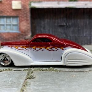 Loose Hot Wheels - Swoop Coupe - Dark Red and White with Flames