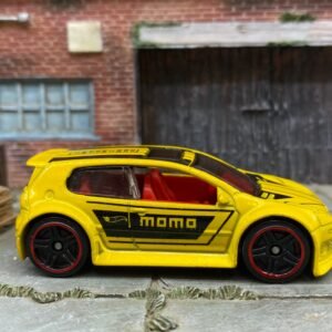 Loose Hot Wheels - VW Volkswagen Golf GTI - Yellow and Black MOMO