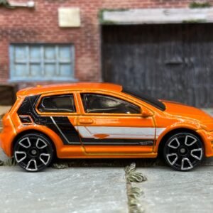 Loose Hot Wheels - VW Volkswagen Golf MK7 - Orange