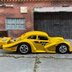 Loose Hot Wheels - VW Volkswagen Kafer Racer Race Car - Mooneyes Yellow