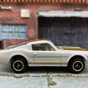 Loose Matchbox - 1965 Ford Mustang GT (Fastback) - White and Gold