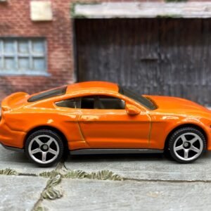 Loose Matchbox - 2019 Ford Mustang Coupe - Orange