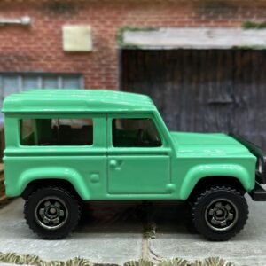 Loose Matchbox - Land Rover Defender 90 - Mint Green