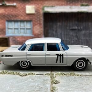 Loose Matchbox - Mercedes 220SE - Gray and White 711
