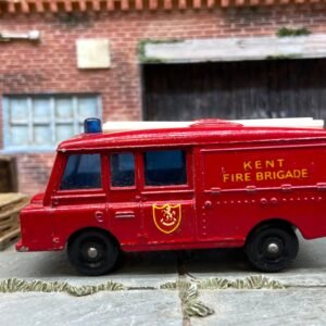 Vintage Lesney Matchbox No57 Land Rover Fire Truck